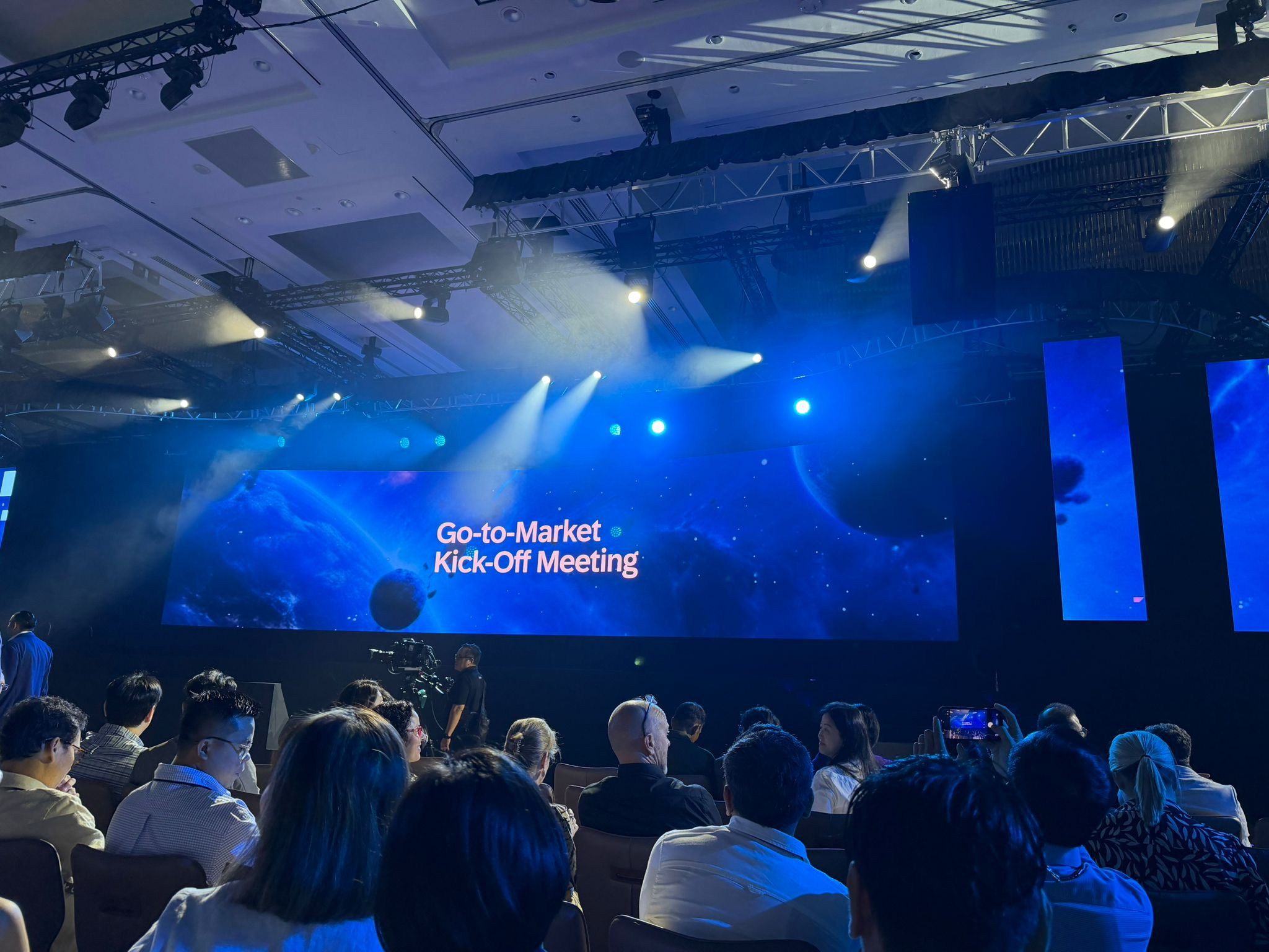 Public Photos / Files - Meeting_1